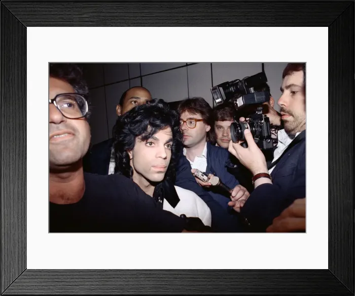 Framed Print : American pop star Prince arrives at Heathrow Airport in London ahead of his concerts Framed Print : American pop star Prince arrives at Heathrow Airport in London ahead of his concerts