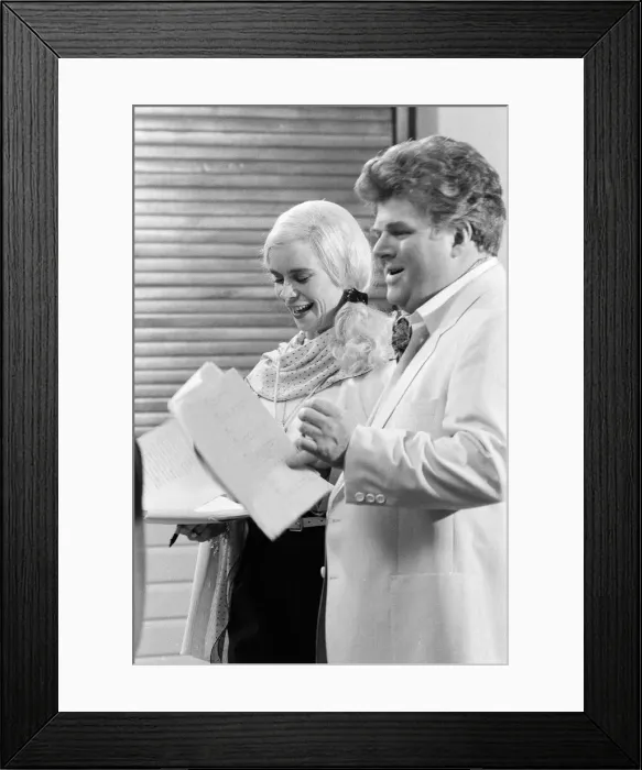 Framed Print : Victoria Wood As Seen on TV, television series, filming comedy sketches of Acorn Antiques Framed Print : Victoria Wood As Seen on TV, television series, filming comedy sketches of Acorn Antiques