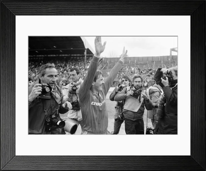Framed Print : Chelsea 0-1 Liverpool, League match at Stamford Bridge, Saturday 3rd May 1986
