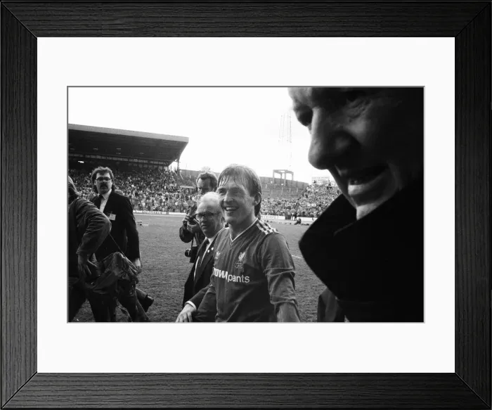 Framed Print : Chelsea 0-1 Liverpool, League match at Stamford Bridge, Saturday 3rd May 1986 Framed Print : Chelsea 0-1 Liverpool, League match at Stamford Bridge, Saturday 3rd May 1986