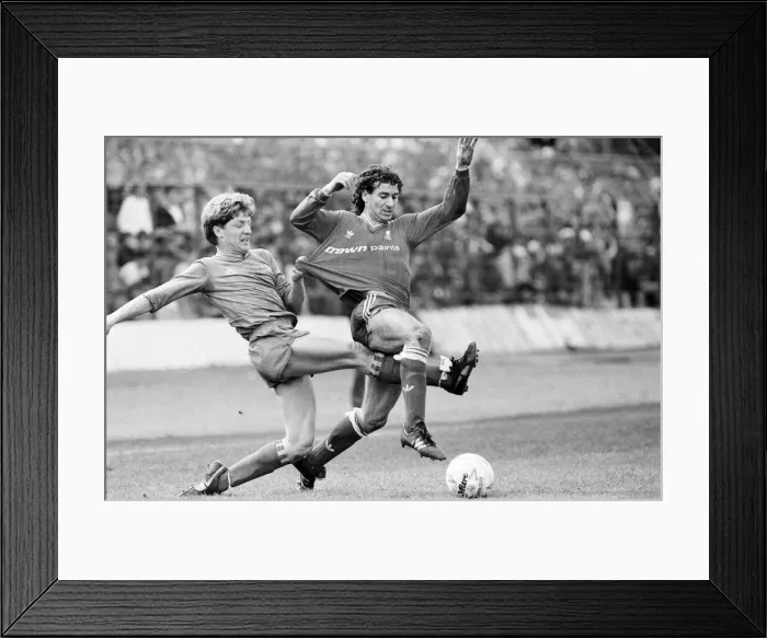 Framed Print : Chelsea 0-1 Liverpool, League match at Stamford Bridge, Saturday 3rd May 1986 Framed Print : Chelsea 0-1 Liverpool, League match at Stamford Bridge, Saturday 3rd May 1986