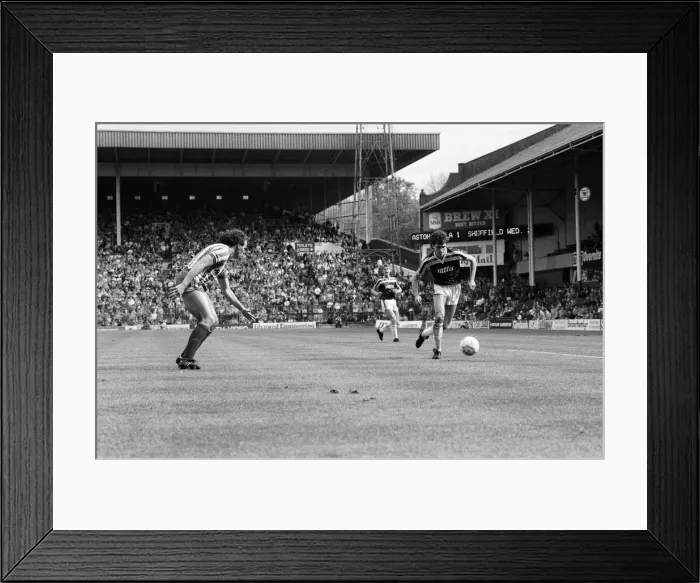 Framed Print : Aston Villa 1 - 2 Sheffield Wednesday First Division match held at Villa Park