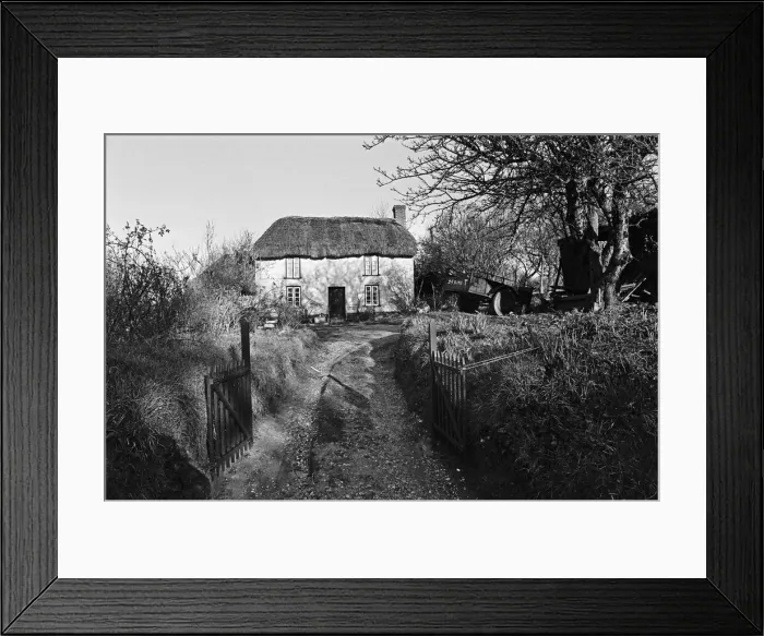 Framed Print : Village scenes in Morden, Dorset. 9th March 1967 Framed Print : Village scenes in Morden, Dorset. 9th March 1967