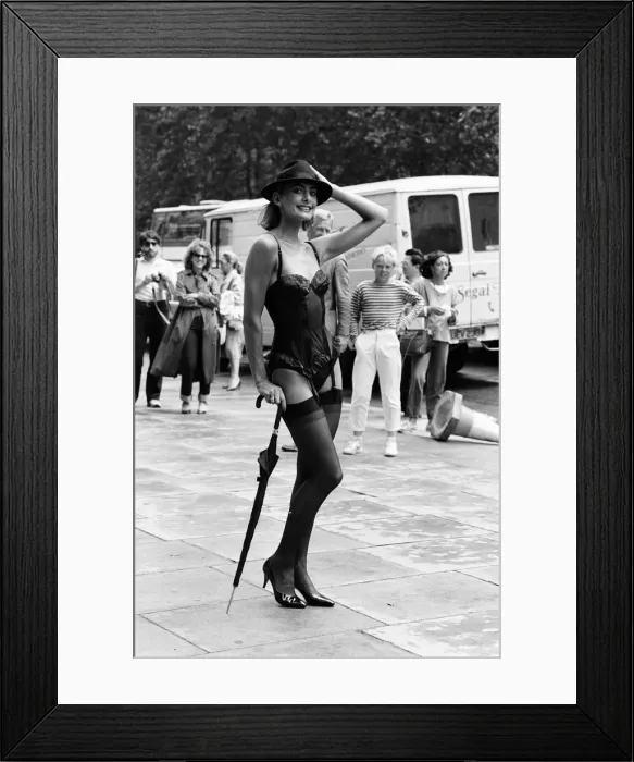 Framed Print : British Home Stores Autumn / Winter Fashions, Photo-shoot, London, 9th July 1984 Framed Print : British Home Stores Autumn / Winter Fashions, Photo-shoot, London, 9th July 1984