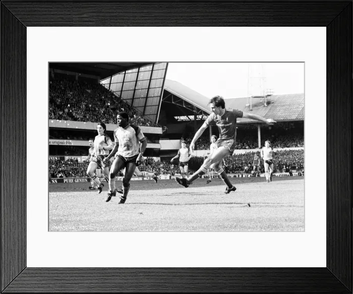 Framed Print : Liverpool 2-0 Southampton, FA Cup Semi Final match at White Hart Lane Framed Print : Liverpool 2-0 Southampton, FA Cup Semi Final match at White Hart Lane