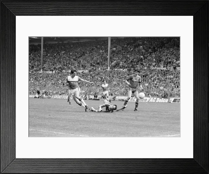 Framed Print : Liverpool 3-1 Everton, FA Cup Final 1986, Wembley Stadium, Saturday 10th May 1986 Framed Print : Liverpool 3-1 Everton, FA Cup Final 1986, Wembley Stadium, Saturday 10th May 1986