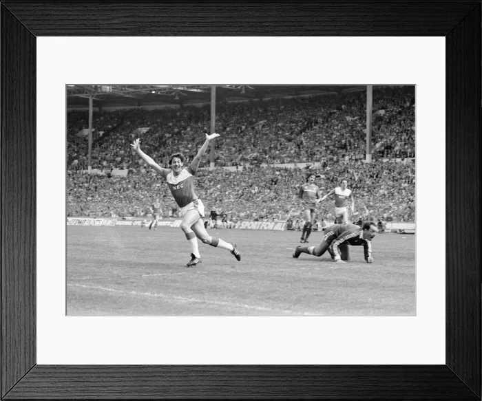 Framed Print : Liverpool 3-1 Everton, FA Cup Final 1986, Wembley Stadium, Saturday 10th May 1986 Framed Print : Liverpool 3-1 Everton, FA Cup Final 1986, Wembley Stadium, Saturday 10th May 1986