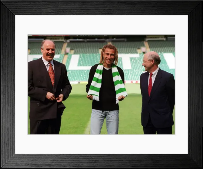Framed Print : FOOTBALLER HENRIK LARSSON SIGNS FOR CELTIC JULY 1997 BLACK JUMPER CELTIC SCAR Framed Print : FOOTBALLER HENRIK LARSSON SIGNS FOR CELTIC JULY 1997 BLACK JUMPER CELTIC SCAR