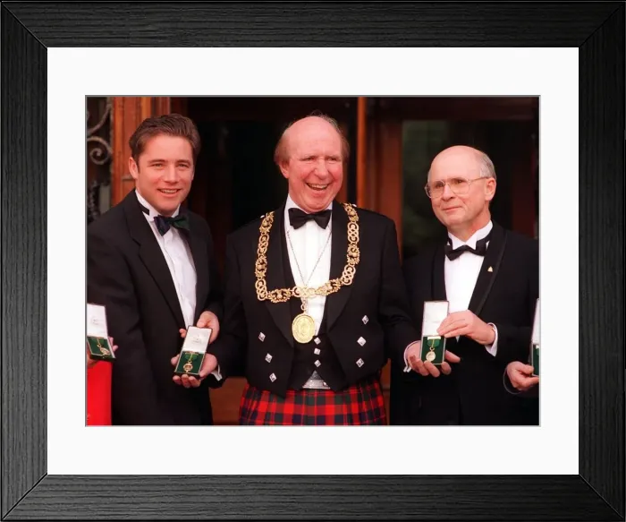Framed Print : Glasgow Lord Provost Pat Lally with Ally McCoist and Fergus McCann at special award