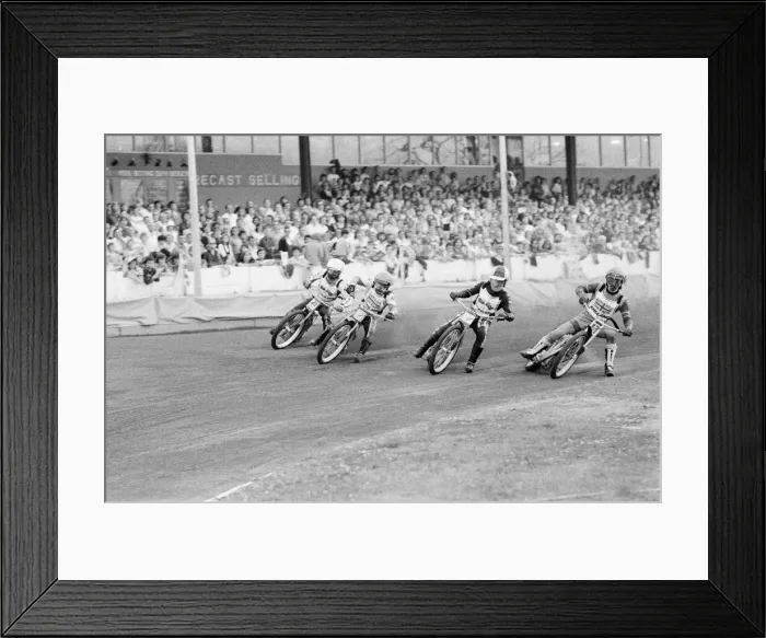 Framed Print : England 67-41 Australasia, Speedway Test Series, 2nd Test at Blunsdon, Swindon Framed Print : England 67-41 Australasia, Speedway Test Series, 2nd Test at Blunsdon, Swindon