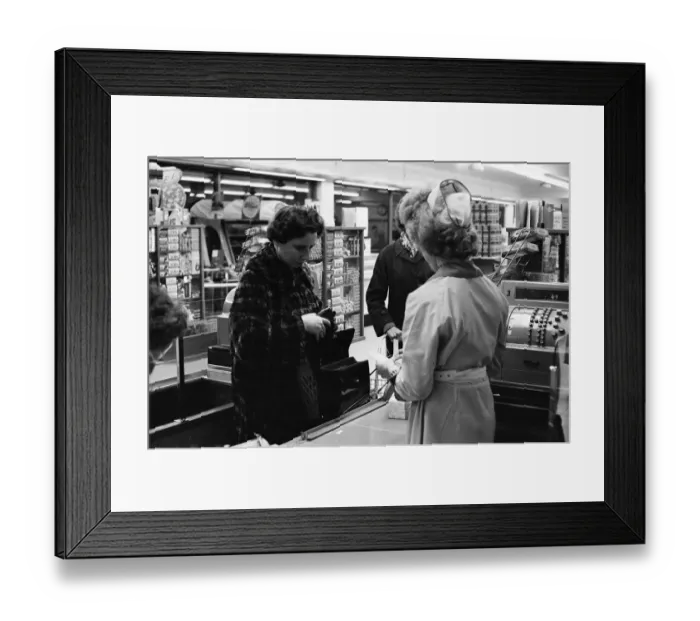 Framed Print : Shoppers, Fine Fare Supermarket, Wilton, London, 29th October 1963