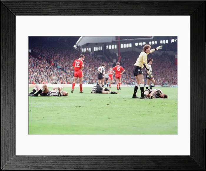 Framed Print : Liverpool 1-2 Newcastle United, Division One league match at Anfield Framed Print : Liverpool 1-2 Newcastle United, Division One league match at Anfield