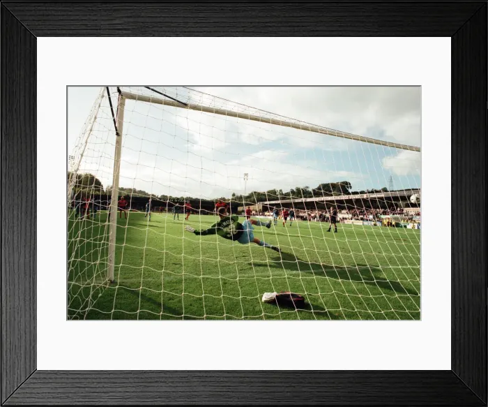 Framed Print : English League Division Two Wycombe Wanderers 5 - 3 Reading match held at Adams Park Framed Print : English League Division Two Wycombe Wanderers 5 - 3 Reading match held at Adams Park