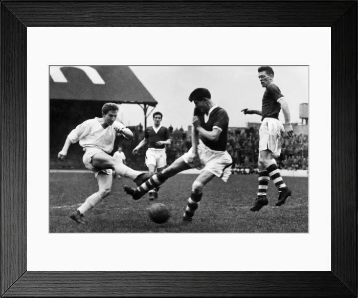 Framed Print : Cliff Jones in action for Swansea Town, circa 1957 Framed Print : Cliff Jones in action for Swansea Town, circa 1957