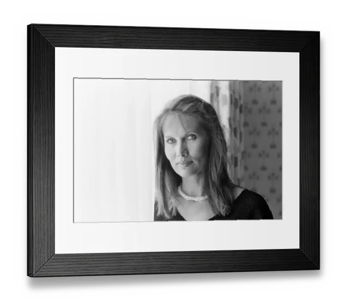 Framed Print : Maud Adams, actress, who will be starring in new James Bond film Octopussy as title