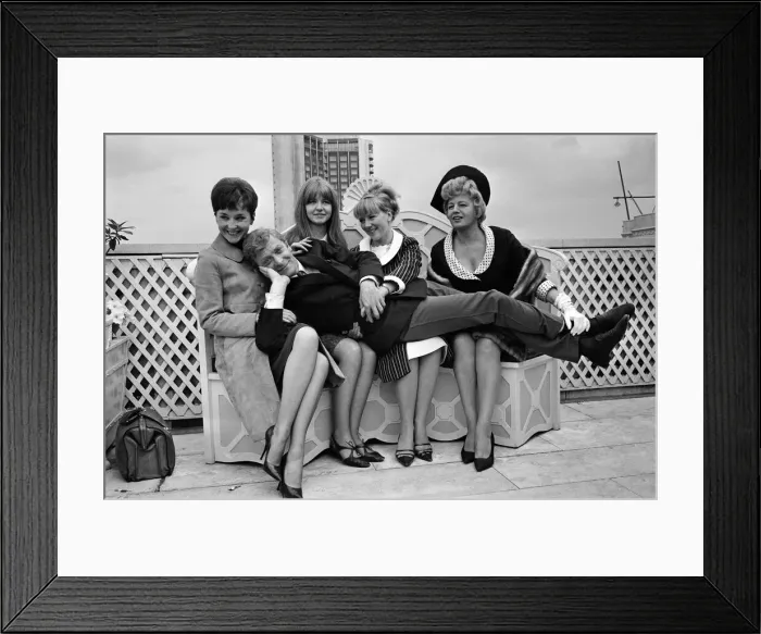 Framed Print : The stars of the film Alfie Vivien Merchant, Jane Asher Framed Print : The stars of the film Alfie Vivien Merchant, Jane Asher