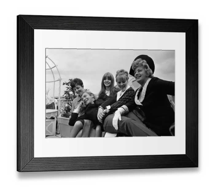 Framed Print : The stars of the film Alfie Vivien Merchant, Jane Asher Framed Print : The stars of the film Alfie Vivien Merchant, Jane Asher
