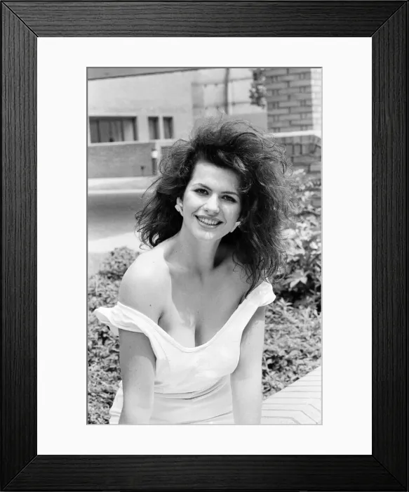 Framed Print : Cleo Rocos, Actress, pictured outside Southwark Crown Court, London, 21st June 1984 Framed Print : Cleo Rocos, Actress, pictured outside Southwark Crown Court, London, 21st June 1984