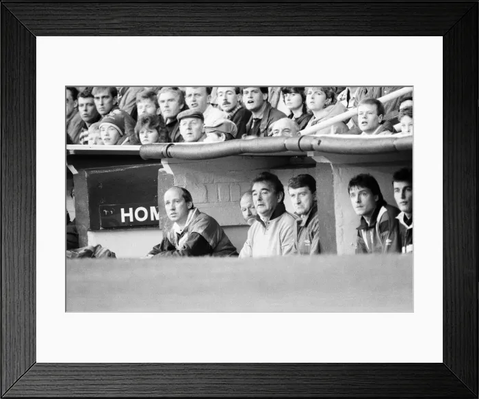 Framed Print : Liverpool 5-0 Nottingham Forest, league match at Anfield, Wednesday 13th April 1988 Framed Print : Liverpool 5-0 Nottingham Forest, league match at Anfield, Wednesday 13th April 1988