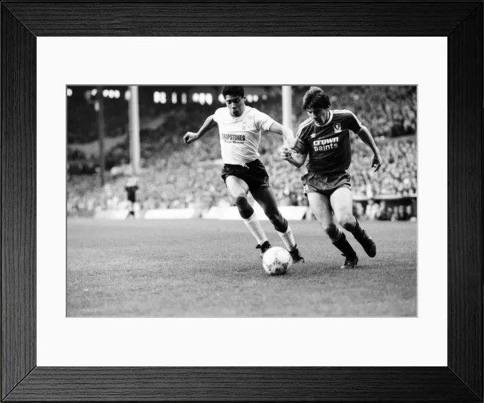 Framed Print : Liverpool 5-0 Nottingham Forest, league match at Anfield, Wednesday 13th April 1988 Framed Print : Liverpool 5-0 Nottingham Forest, league match at Anfield, Wednesday 13th April 1988