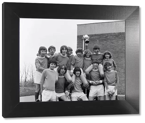 Loftus Rosecroft School football team. 1971