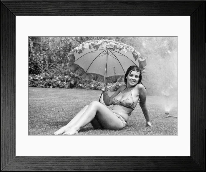 Framed Print : Hoping for a spot of rain to take her mind off the heatwave, this young lady, Jody Framed Print : Hoping for a spot of rain to take her mind off the heatwave, this young lady, Jody