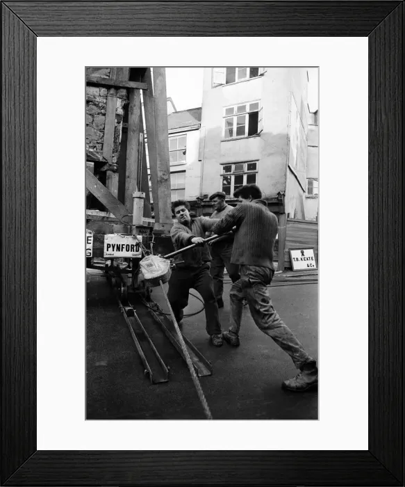Framed Print : A Tudor house is moved to a new location within Exeter, Devon. 12th December 1961 Framed Print : A Tudor house is moved to a new location within Exeter, Devon. 12th December 1961