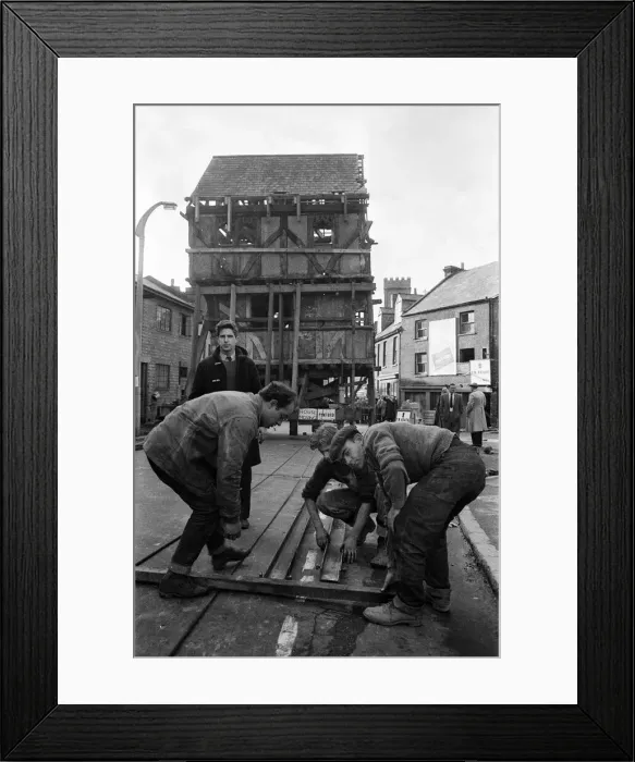 Framed Print : A Tudor house is moved to a new location within Exeter, Devon. 12th December 1961 Framed Print : A Tudor house is moved to a new location within Exeter, Devon. 12th December 1961