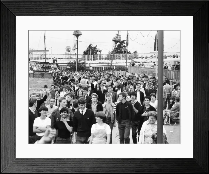 Framed Print : Skinheads on the beach at Southend, Essex on Bank Holiday Monday. 27th August 1979