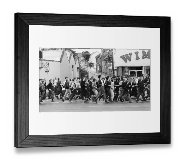 Framed Print : Skinheads on the beach at Southend, Essex on Bank Holiday Monday. 27th August 1979