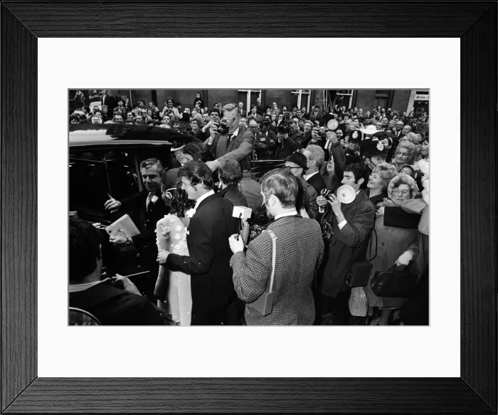 Framed Print : The wedding of Roger Moore and Luisa Mattioli at Caxton Hall. 11th April 1969 Framed Print : The wedding of Roger Moore and Luisa Mattioli at Caxton Hall. 11th April 1969