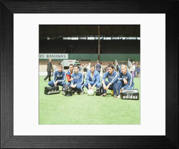 Framed Print : Soviet Union Football Players, pictured during training session at Ayresome Park Framed Print : Soviet Union Football Players, pictured during training session at Ayresome Park