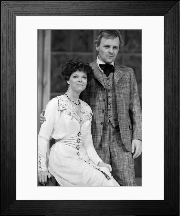 Framed Print : Actor Sir Anthony Hopkins with Actress Samantha Eggar in a scene from Arthur Framed Print : Actor Sir Anthony Hopkins with Actress Samantha Eggar in a scene from Arthur