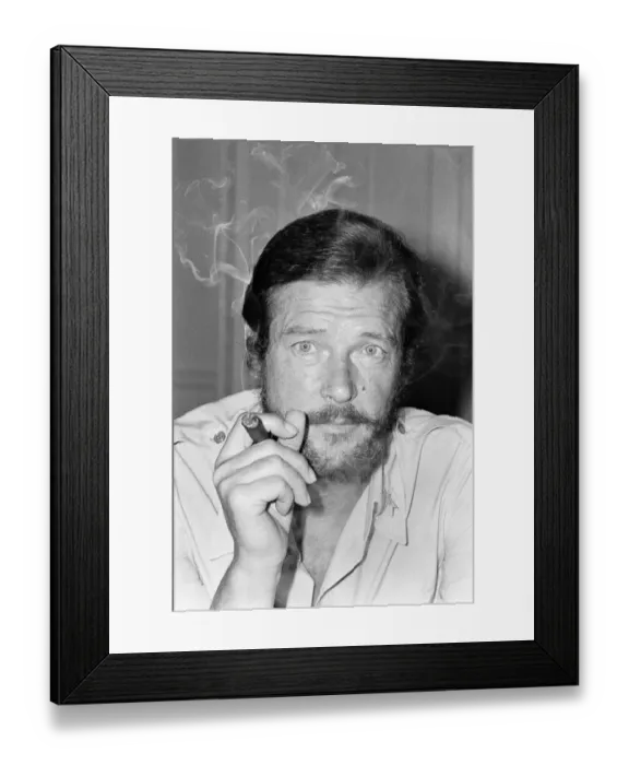 Framed Print : Roger Moore who is in London for the World charity premiere of the new James Bond film Framed Print : Roger Moore who is in London for the World charity premiere of the new James Bond film