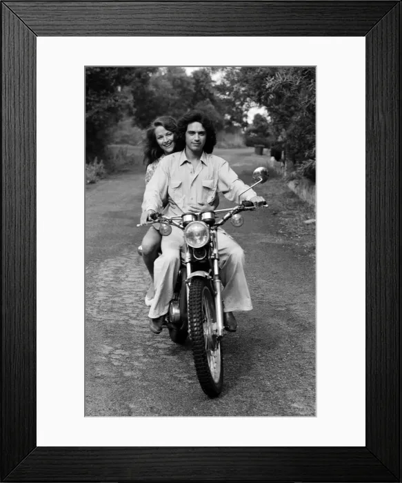 Framed Print : Charlotte Rampling and her boyfriend Jean Michel Jarre, pictured at a villa near St Framed Print : Charlotte Rampling and her boyfriend Jean Michel Jarre, pictured at a villa near St
