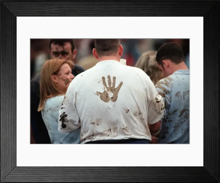 Framed Print : Fans at Margam Park to watch Catatonia performing, South Wales. 29th May 1999 Framed Print : Fans at Margam Park to watch Catatonia performing, South Wales. 29th May 1999