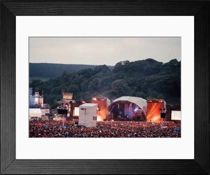 Framed Print : Catatonia performing at Margam Park, South Wales. 29th May 1999 Framed Print : Catatonia performing at Margam Park, South Wales. 29th May 1999