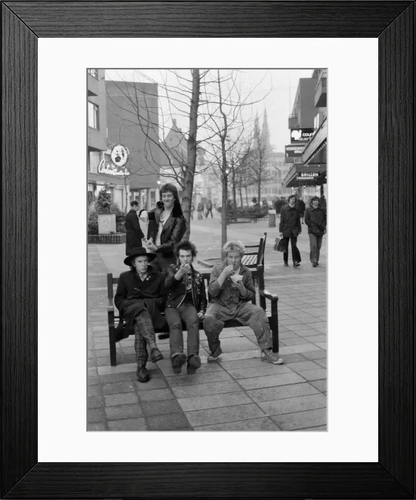 Framed Print : The Sex Pistols in Eindhoven, Holland. Johnny Rotten, Sid Vicious, Steve Jones, Paul Cook