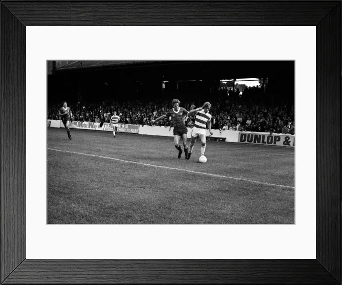 Framed Print : Football match, Reading v Swindon Town. Final score 4-1 to Reading. League Division Three Framed Print : Football match, Reading v Swindon Town. Final score 4-1 to Reading. League Division Three
