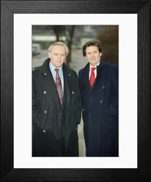 Framed Print : Silence of the Lambs star Sir Anthony Hopkins, who is to appear on the South Bank Show Framed Print : Silence of the Lambs star Sir Anthony Hopkins, who is to appear on the South Bank Show