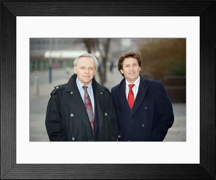 Framed Print : Silence of the Lambs star Sir Anthony Hopkins, who is to appear on the South Bank Show Framed Print : Silence of the Lambs star Sir Anthony Hopkins, who is to appear on the South Bank Show