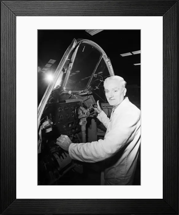 Framed Print : Former RAF pilot Les De Faye is reunited with his beloved fighter planes