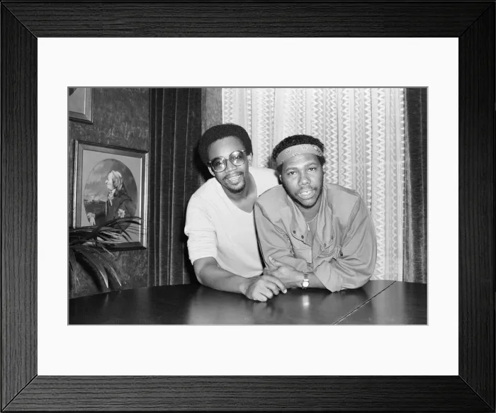 Framed Print : Nile Rodgers (l) and Bernard Edwards (r), founding members of music group, Chic Framed Print : Nile Rodgers (l) and Bernard Edwards (r), founding members of music group, Chic