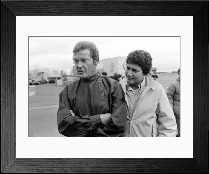 Framed Print : Actor Roger Moore on location at the RAF Upper Heyford, Oxon Framed Print : Actor Roger Moore on location at the RAF Upper Heyford, Oxon