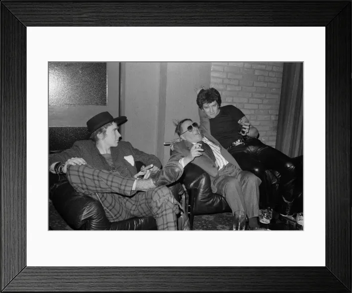 Framed Print : The Sex Pistols in Eindhoven, Holland. Johnny Rotten and Steve Jones. 11th December 1977 Framed Print : The Sex Pistols in Eindhoven, Holland. Johnny Rotten and Steve Jones. 11th December 1977