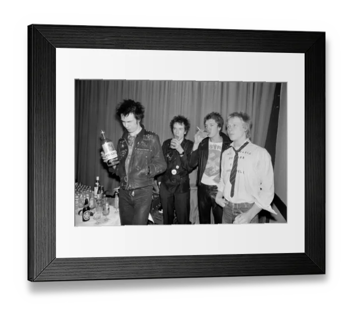 Framed Print : The Sex Pistols. 10th March 1977. London. There are back again - Framed Print : The Sex Pistols. 10th March 1977. London. There are back again -