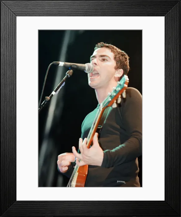 Framed Print : Welsh rock band Stereophonics performing at Cardiff Castle. 12th June 1998 Framed Print : Welsh rock band Stereophonics performing at Cardiff Castle. 12th June 1998