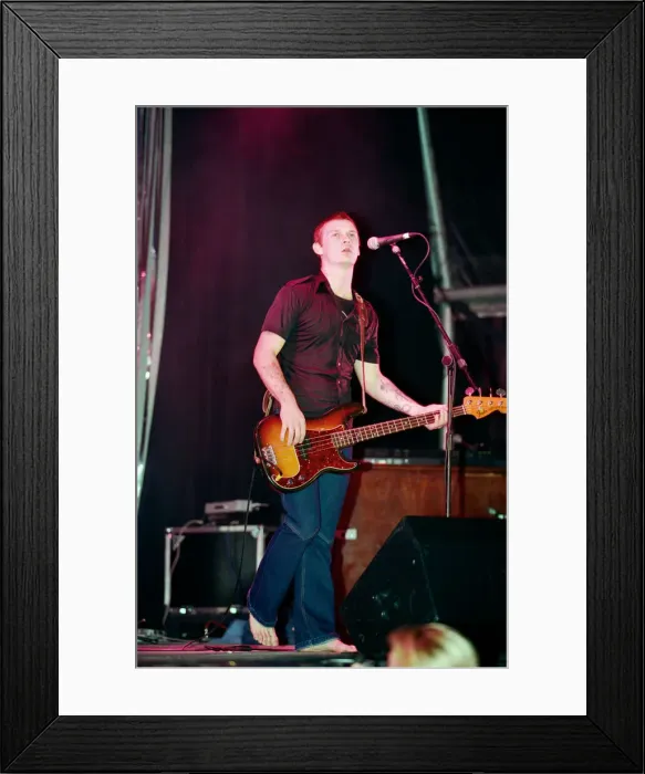Framed Print : Welsh rock band Stereophonics performing at Cardiff Castle. 12th June 1998 Framed Print : Welsh rock band Stereophonics performing at Cardiff Castle. 12th June 1998