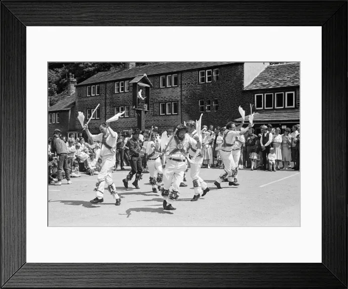 Framed Print : Traditional dancers from all over Britain brought colour to Thunderbridge at the weekend Framed Print : Traditional dancers from all over Britain brought colour to Thunderbridge at the weekend