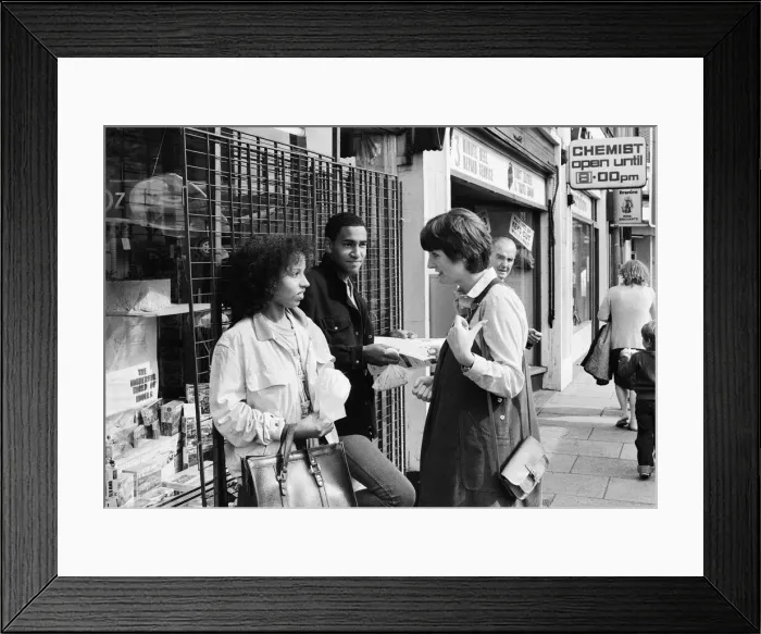 Framed Print : Prospective Labour member of Parliament Harriet Harman canvassing in Peckham